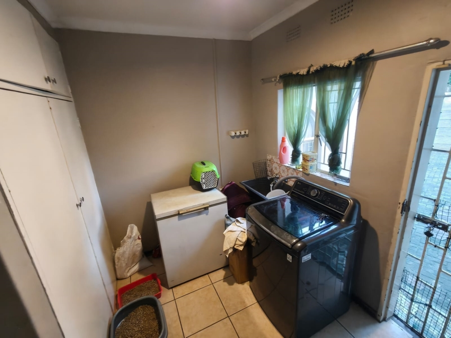 To Let 3 Bedroom Property for Rent in Safari Gardens North West